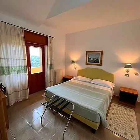 Hotel La Capannina 3*